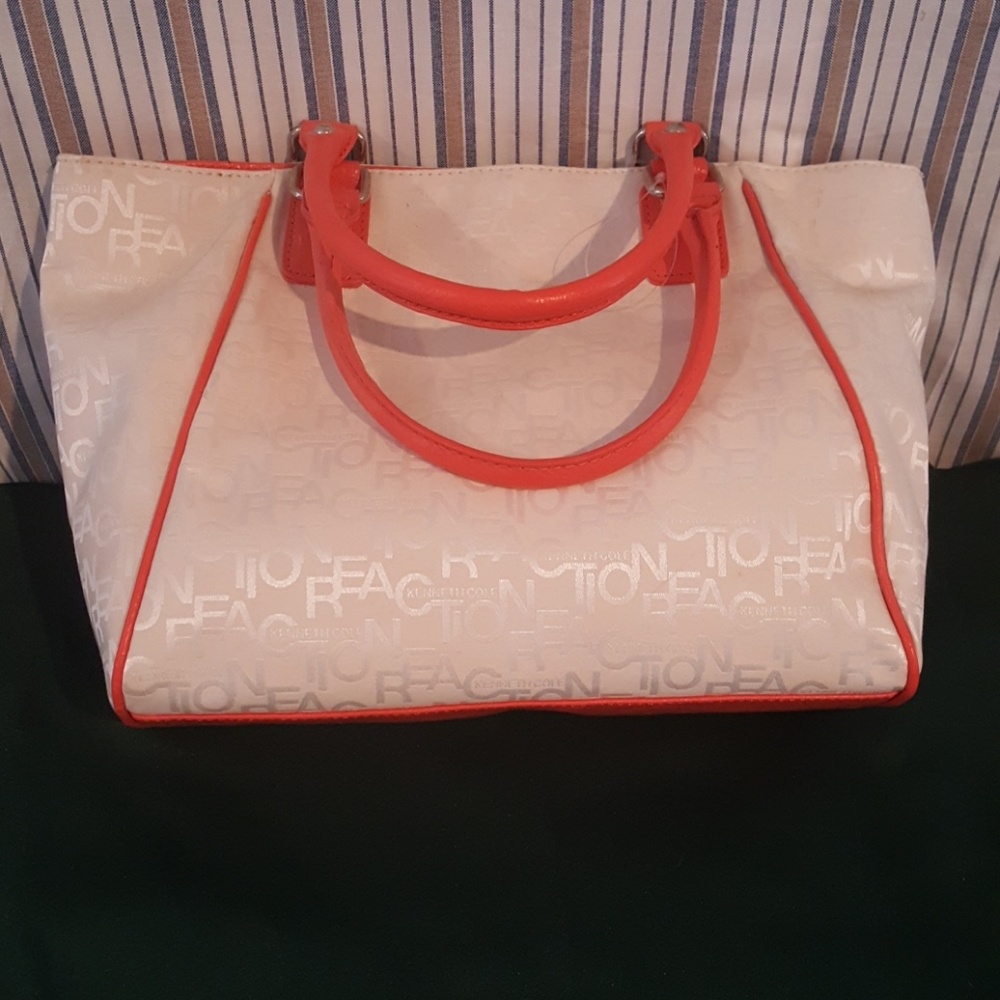 Handbag - Picture 2 of 6